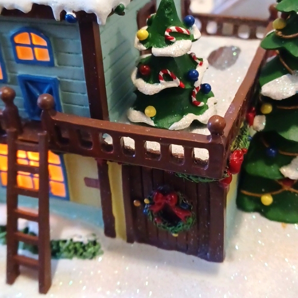 Hawthorne Village Elf Dormitory Rudolph Christmas Town Collection Building House - Picture 8 of 15